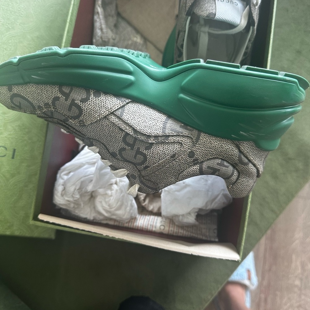 Gucci Ryton sneaker - Picture 2 of 6